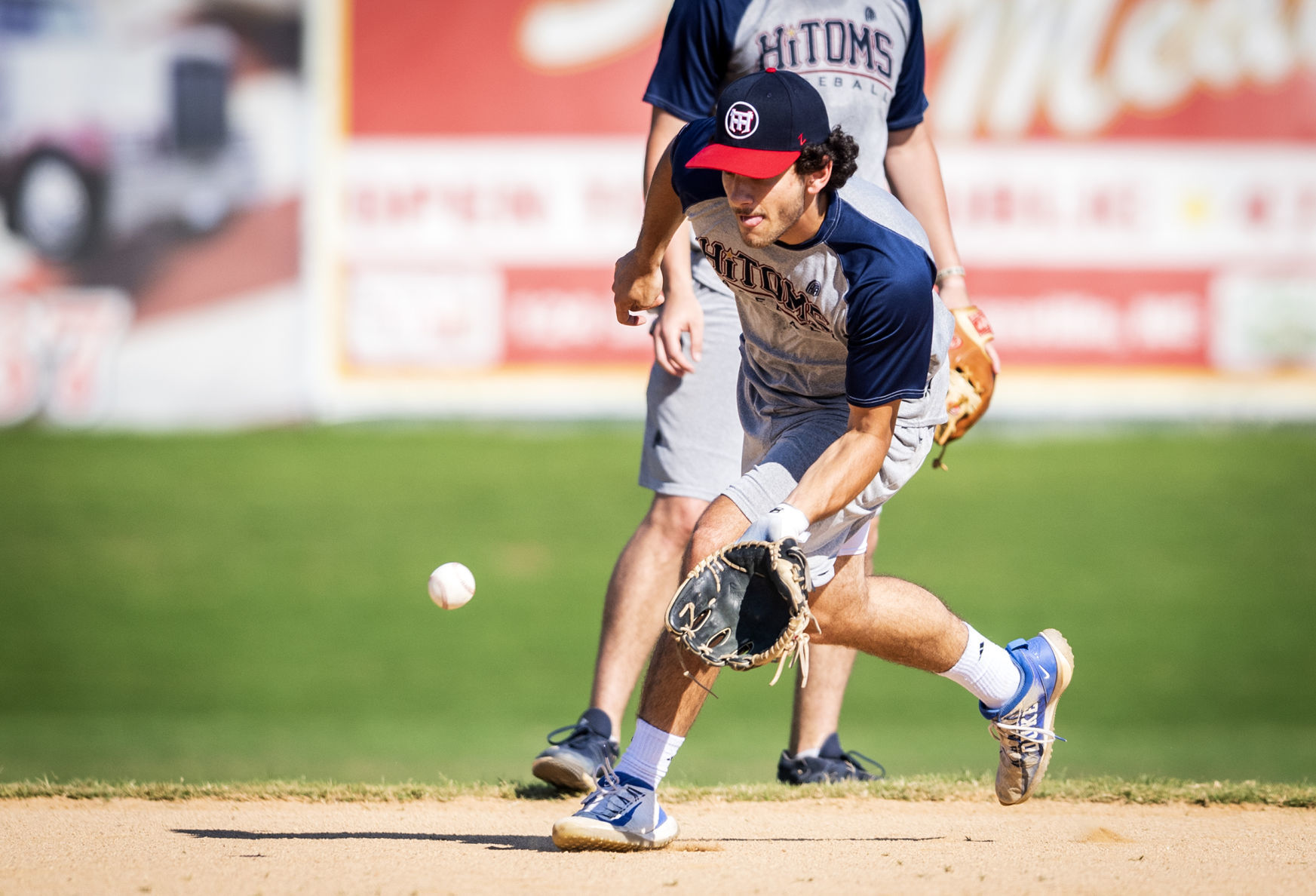 HiToms